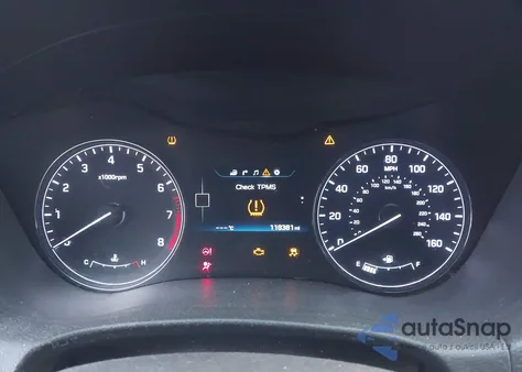 2016 Hyundai Genesis 3.8 z USA, uszkodzony, nr VIN KMHGN4JE3GU126319